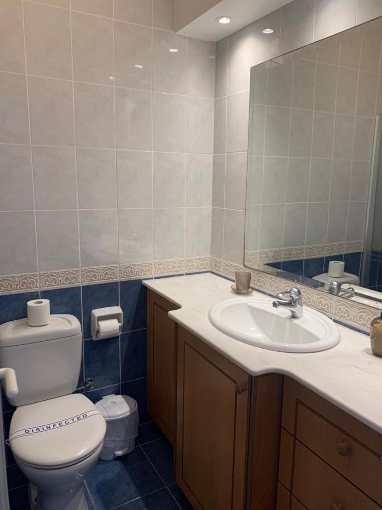 Regina Gardens - Spacious 3 Bed, 2 Bath Maisonette Paphos ภายนอก รูปภาพ