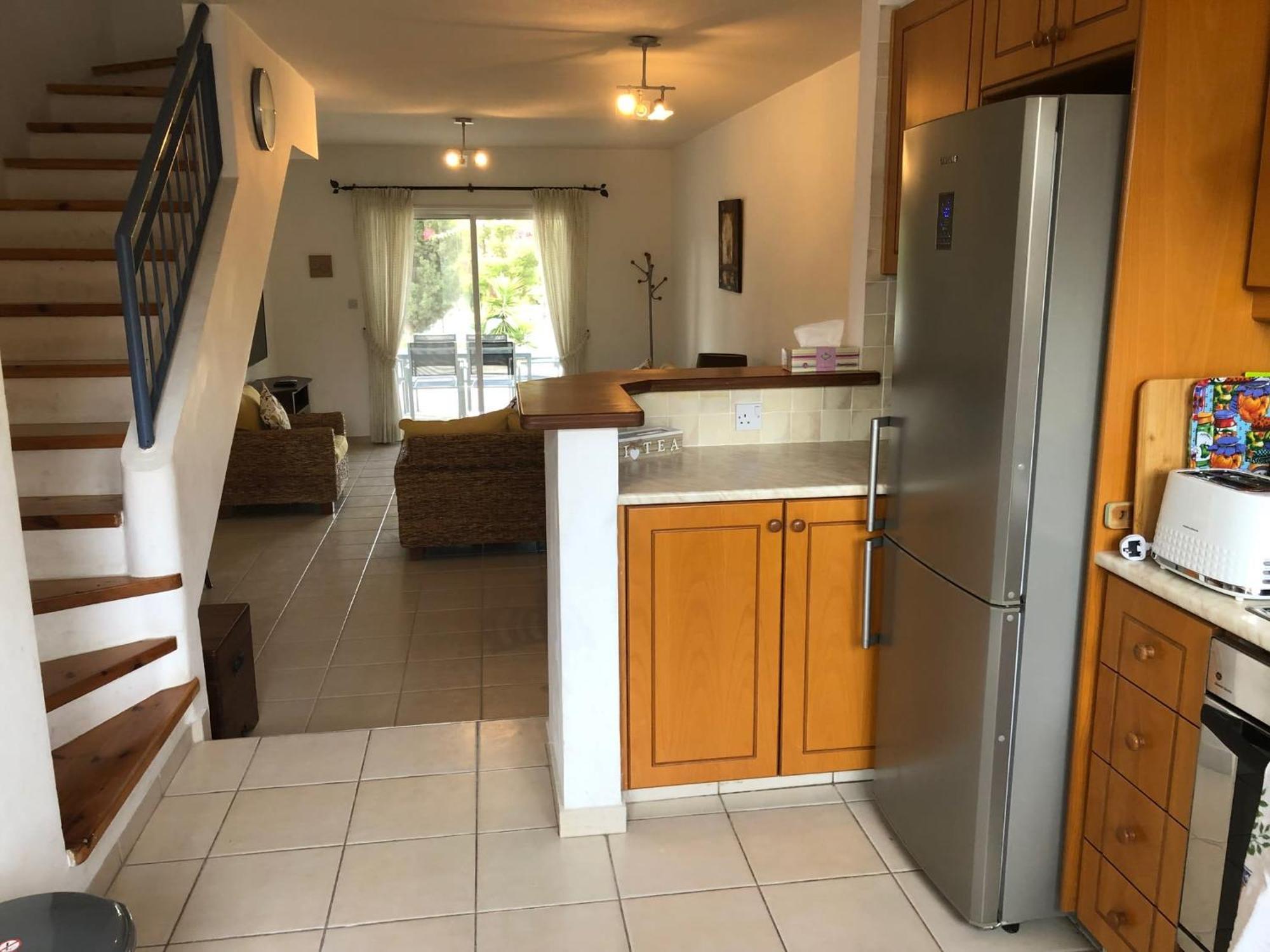 Regina Gardens - Spacious 3 Bed, 2 Bath Maisonette Paphos ภายนอก รูปภาพ